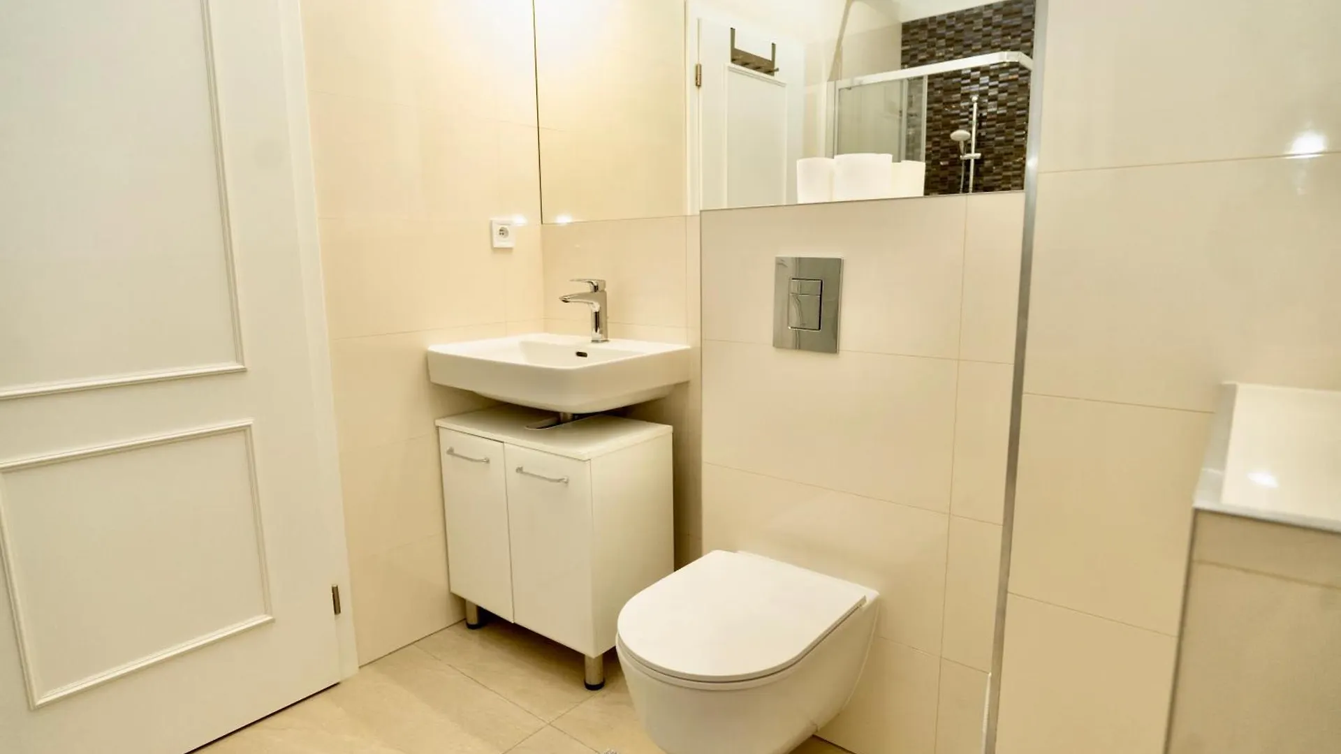 Cozy Apartment In Wenceslas Square Praga