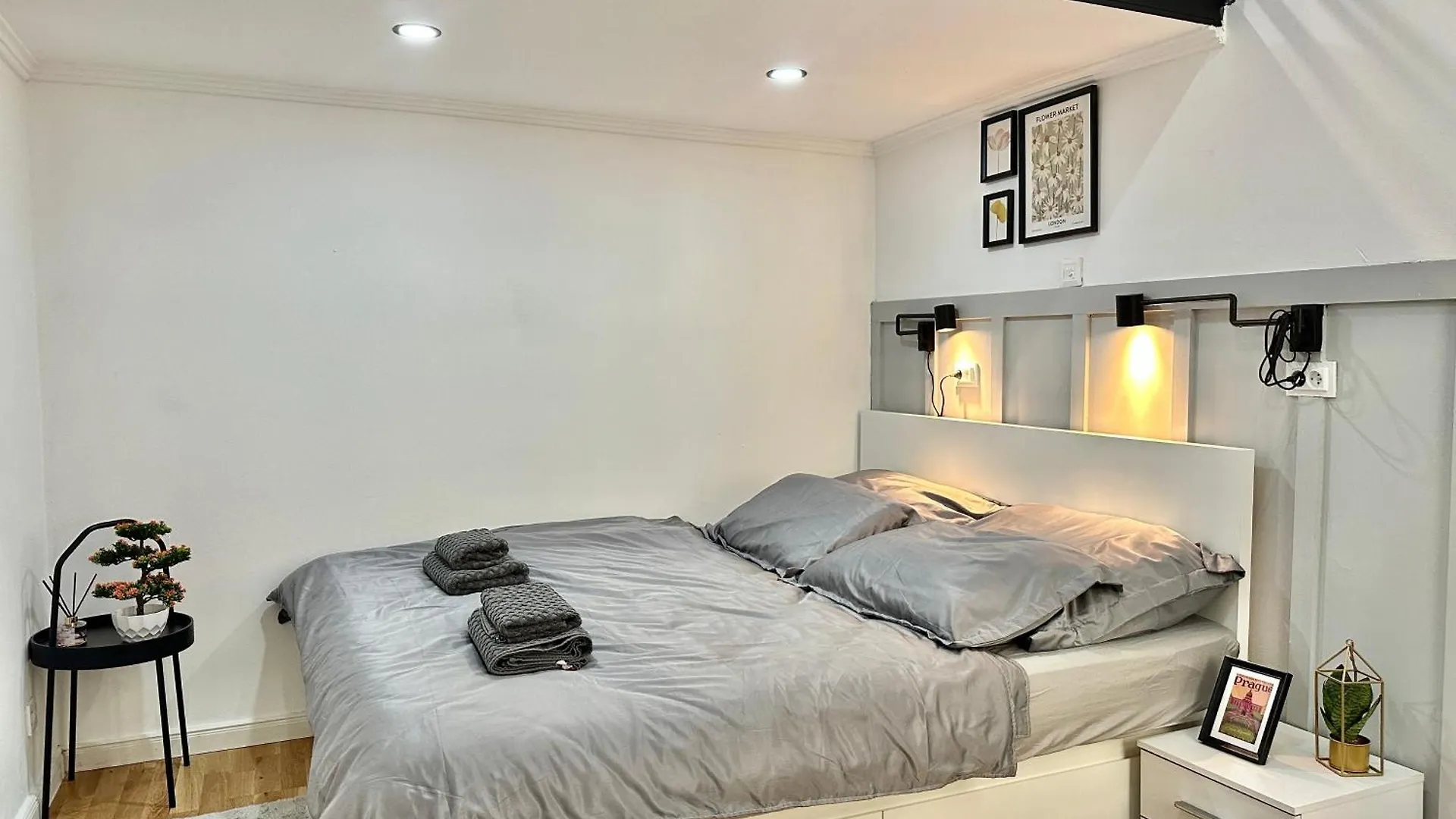 Cozy Apartment In Wenceslas Square Praga 0*,  República Checa